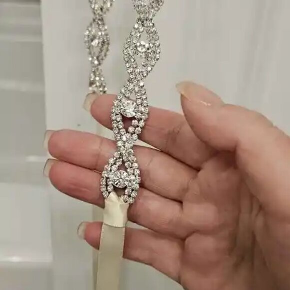 Wedding Dress and Accessories - Picture 4 of 6